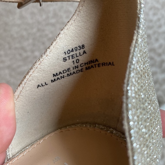 NWOT Michael by Michael Shannon “Stella” Silver Glitter Block Heels, size 10 - Picture 8 of 8